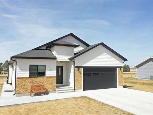1737 Wesley Dr : Imperial : Chase County : Nebraska