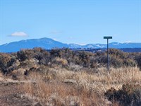 Quiet Alturas Escape : Alturas : Modoc County : California