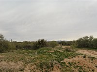 Desert Serenity Meets Easy Access : Diamond Bell Ranch : Pima County : Arizona