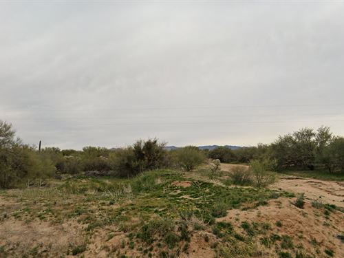 Desert Serenity Meets Easy Access : Diamond Bell Ranch : Pima County : Arizona