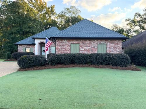 Home in Rankin County at 148 West : Brandon : Rankin County : Mississippi