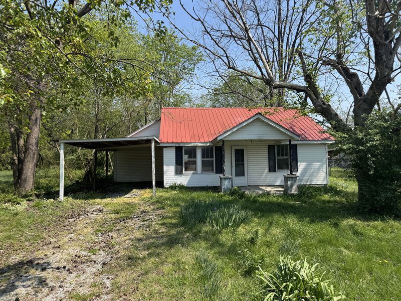 Home & 0.33 /- Acre Lot : Cookeville : Putnam County : Tennessee