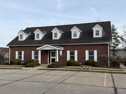 Prime Location, Former Bank Branch : Mineral Wells : Wood County : West Virginia