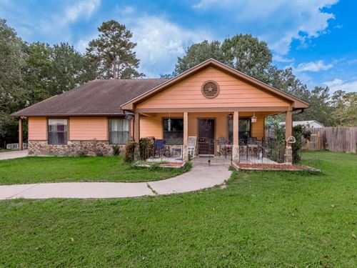 47 & 57 Stage Coach Road, Coldspri : Coldspring : San Jacinto County : Texas
