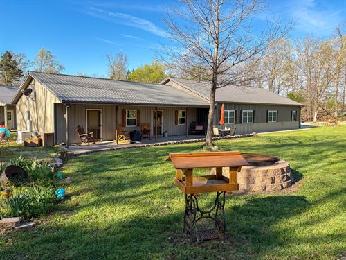 Salt Lick Corner : Dora : Ozark County : Missouri