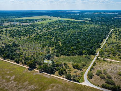 1.21 Acres in Bastrop County, Texas : Smithville : Bastrop County : Texas