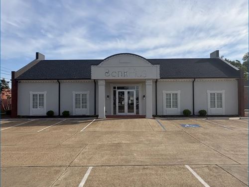 Commercial Property in Bolivar Coun : Cleveland : Bolivar County : Mississippi