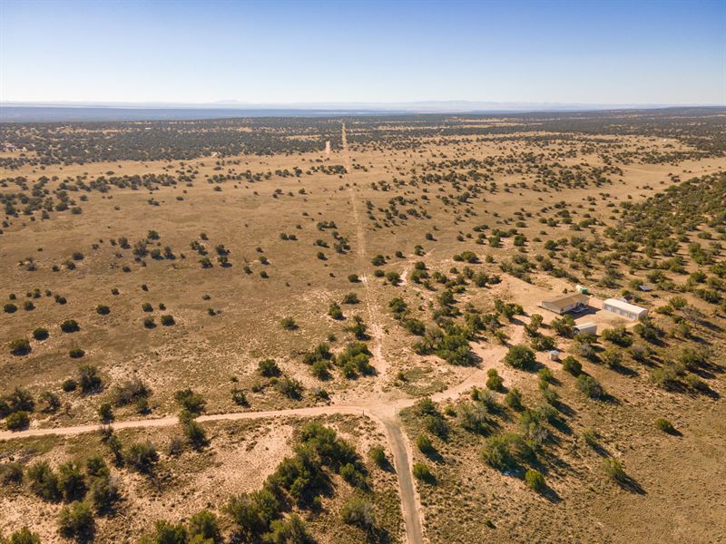 High Desert Hideaway : Saint Johns : Apache County : Arizona