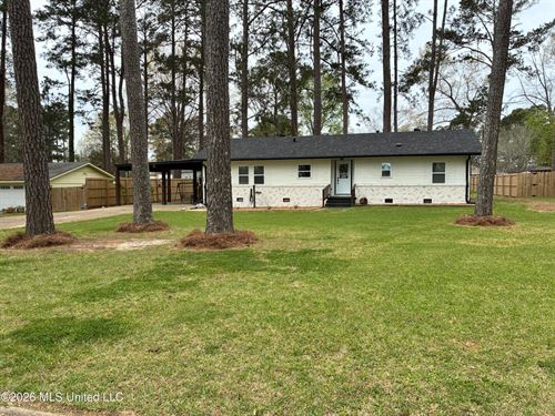 Stylish Country Home : Brookhaven : Lincoln County : Mississippi