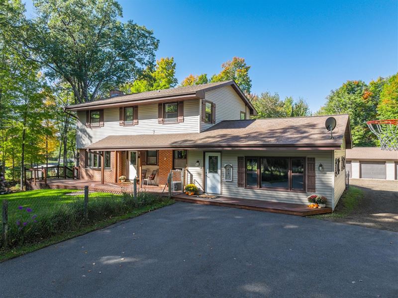 Country Home on 5Ac : Cassian : Oneida County : Wisconsin