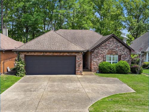 Home in Rankin County at 449 Bradfo : Brandon : Rankin County : Mississippi