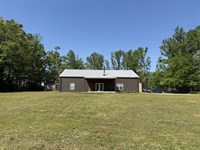 Country Estate, Creek, Woods, Field : Adamsville : Hardin County : Tennessee