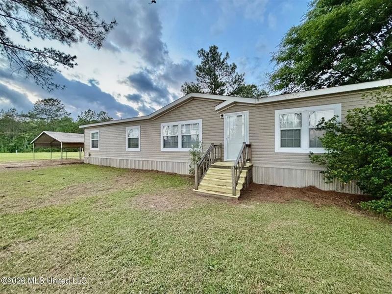 Country Home in Salem School Distri : Tylertown : Walthall County : Mississippi