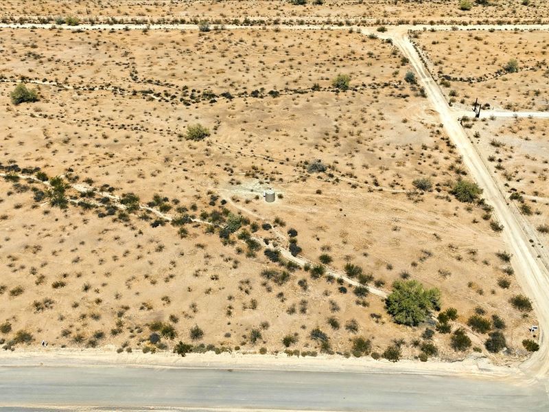 Beautiful Private Land with Well : Casa Grande : Pinal County : Arizona