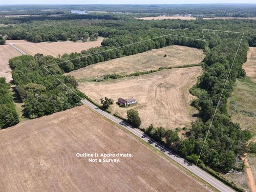 Farmland with Old House, Fencing : Morris Chapel : Hardin County : Tennessee