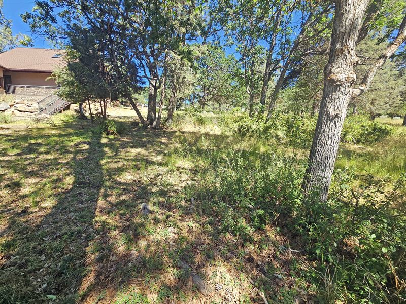 Private Acres in The Running Y : Klamath Falls : Klamath County : Oregon