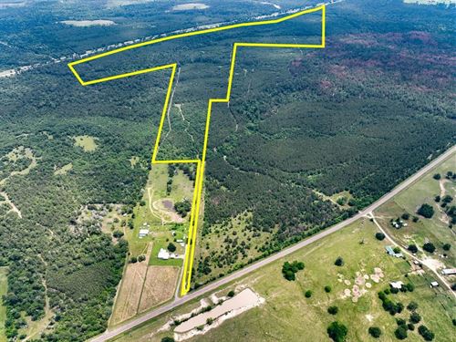300 Acres, Highway 75 : Huntsville : Walker County : Texas