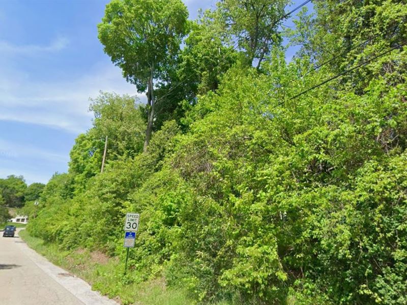 1.5 Acre Lot in Fiskhill : Fishkill : Dutchess County : New York