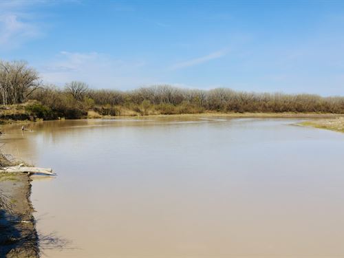 White River Farm And Wildlife : Winner : Tripp County : South Dakota