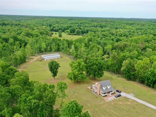 Hilltop Farm & Home : Florence : Lauderdale County : Alabama