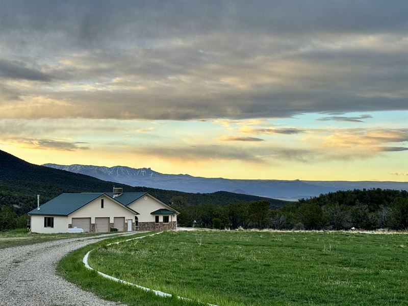 Longview Ranch on Redlands Mesa : Hotchkiss : Delta County : Colorado