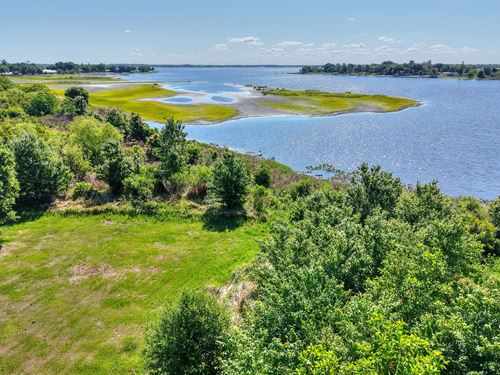 Sportsman Preserve on Lake Buffum : Fort Meade : Hillsborough County : Florida
