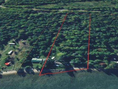 Lake Superior Frontage with House : Skanee : Baraga County : Michigan