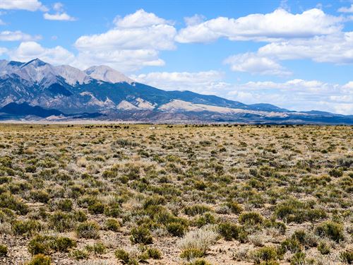 Outdoor Mountain Days : Blanca : Costilla County : Colorado