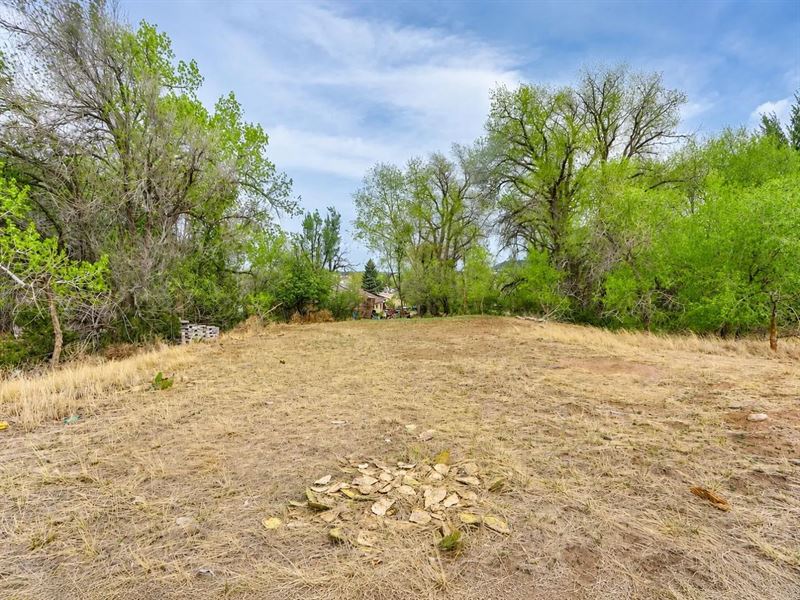 Lots 6-8 W 3rd, Walsenburg, CO 810 : Walsenburg : Huerfano County : Colorado