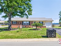 Nice Home & Lot : Albany : Clinton County : Kentucky