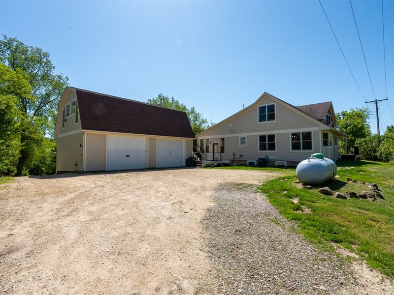 2.272 Acres, Home Pierce County : Elmwood : Pierce County : Wisconsin