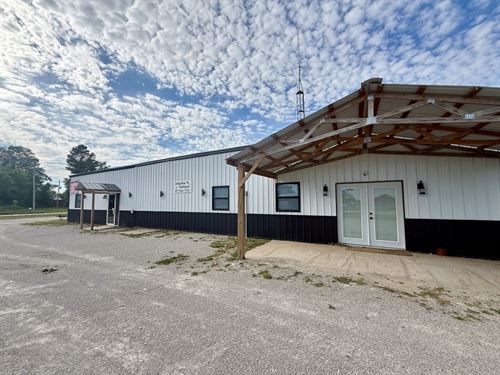Longview Stop n' Shop Building : Rocky Comfort : McDonald County : Missouri