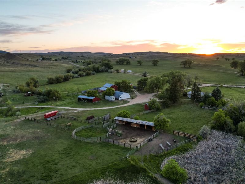 226 Chalk Buttes Road : Douglas : Converse County : Wyoming