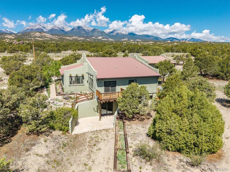 Distinctive Southwestern Style Home : Salida : Chaffee County : Colorado