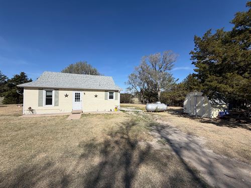 706 Gandy Broadway Ave, Stapleton : Stapleton : Logan County : Nebraska