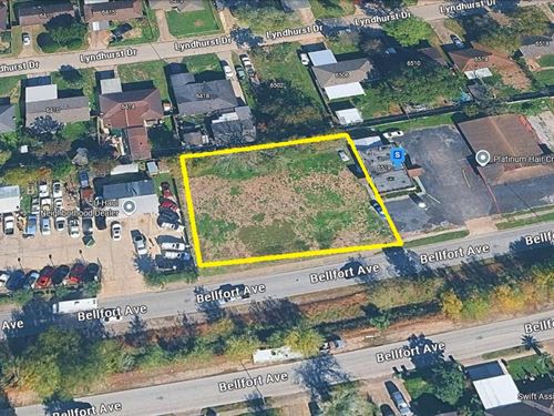 A Prime Commercial Lot : Houston : Harris County : Texas