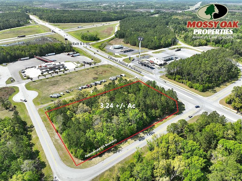 3.24 Ac Commercial Corner on Lau : Kingsland : Camden County : Georgia