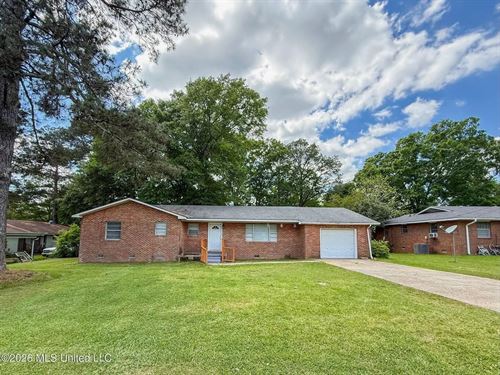 Move-In Ready 3Br Home in McComb : McComb : Pike County : Mississippi