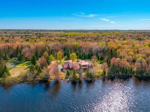 Peninsula Retreat : Watersmeet : Gogebic County : Michigan