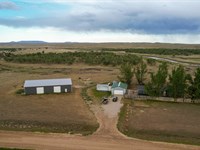 Powder River Retreat : Kaycee : Johnson County : Wyoming