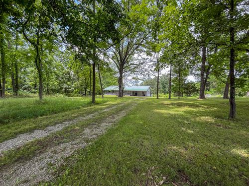 Country Home Close to Town : West Plains : Howell County : Missouri
