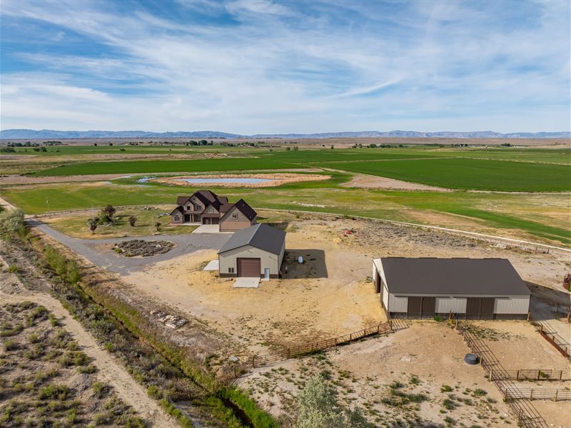 Hat Bar Cattle Headquarters : Riverton : Fremont County : Wyoming