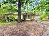 Brick Ranch Estate : Brookhaven : Lincoln County : Mississippi