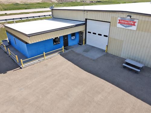 24,000 Sqft Warehouse on 6.3 Acres : Lamar : Prowers County : Colorado