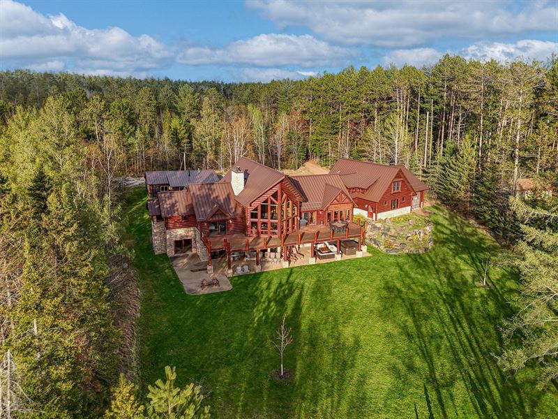 Big Stone Lake Luxury : Three Lakes : Oneida County : Wisconsin