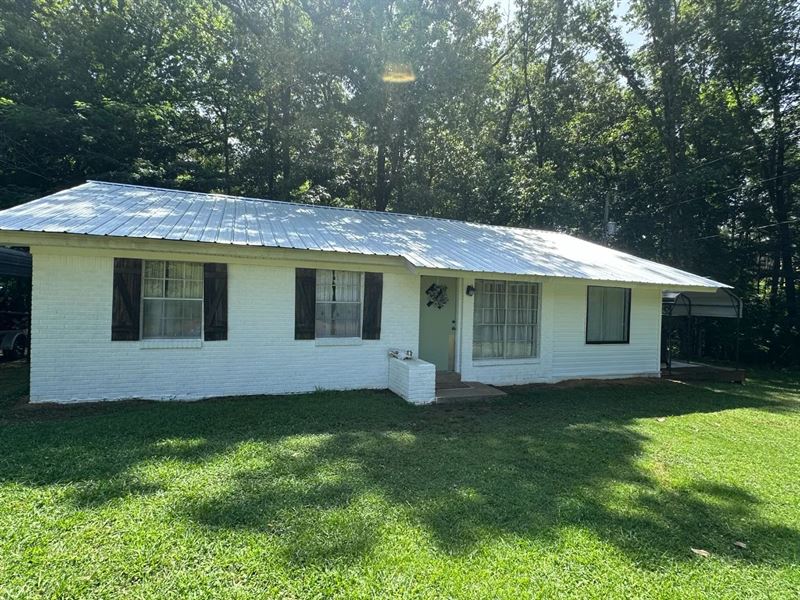 Home on 6 Acres in Webster County : Eupora : Webster County : Mississippi
