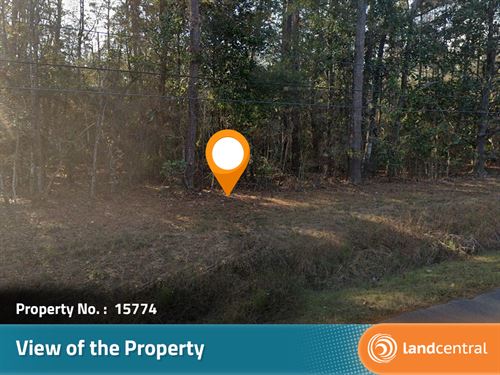 Gorgeous Lot Set Along Biloxi River : Biloxi : Harrison County : Mississippi